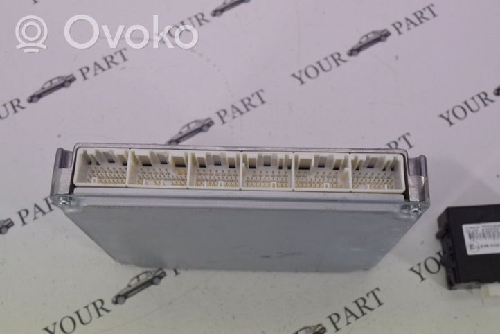 Lexus RX 330 - 350 - 400H Komputer / Sterownik ECU i komplet kluczy 8998148220