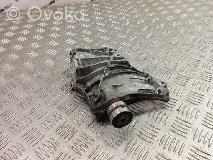 BMW 7 F01 F02 F03 F04 Uchwyt / Mocowanie sprężarki klimatyzacji 7585167