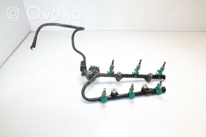 Lexus RX 330 - 350 - 400H Listwa wtryskowa 