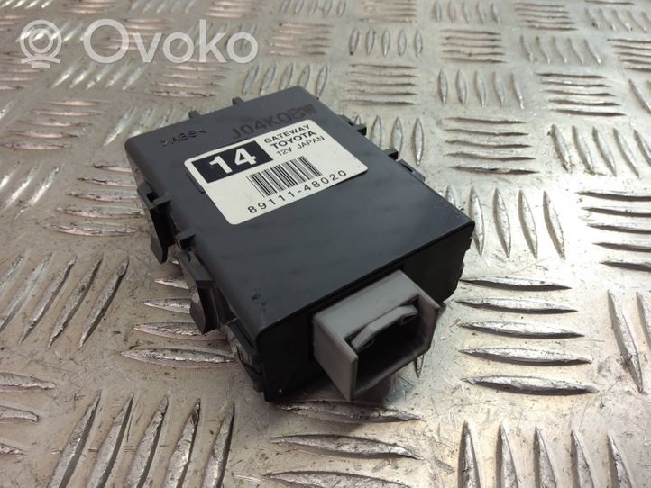 Lexus RX 300 Moduł sterowania Gateway 89111-48020