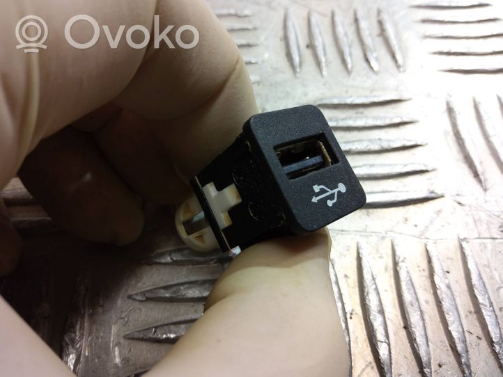 BMW X3 G01 Gniazdo / Złącze USB 9229294