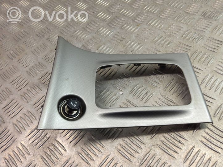 Toyota Corolla E120 E130 Contour de levier de vitesses GEAR SHIFTER TRIM