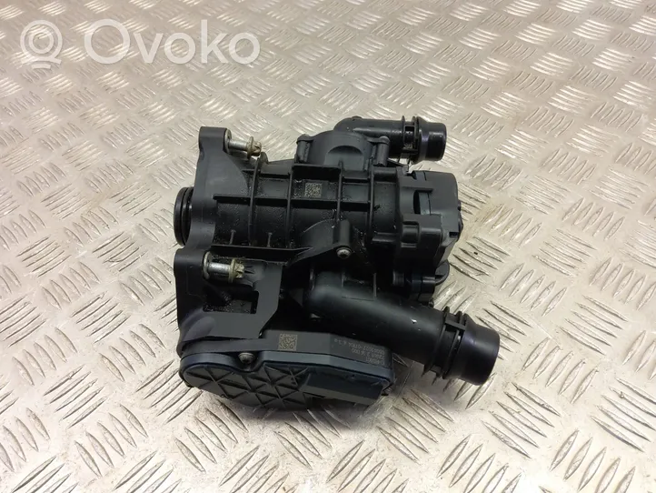 BMW X3 G01 Termostat / Obudowa termostatu 8642560