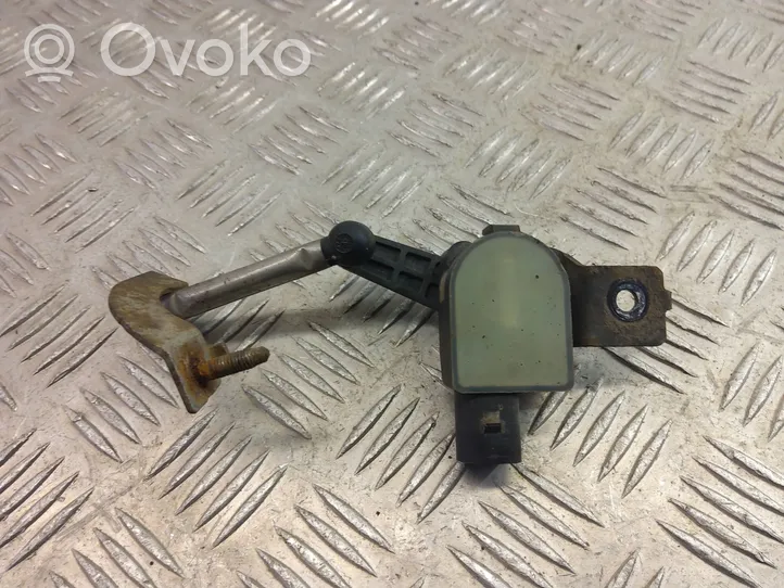 Skoda Octavia Mk1 (1U) Sensore di livello altezza frontale sospensioni 1T0907503