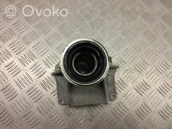 BMW X3 F25 Driveshaft support bearing 7601996