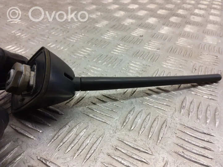 Lexus RX 330 - 350 - 400H Radion antenni 