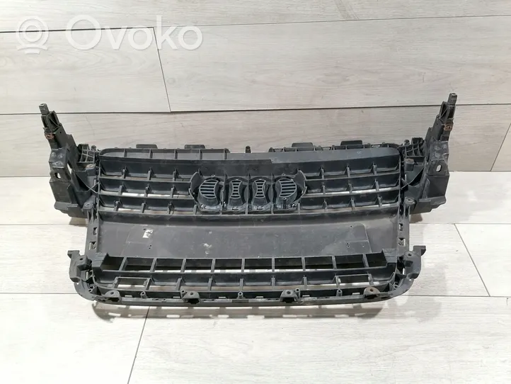 Audi A5 8T 8F Maskownica / Grill / Atrapa górna chłodnicy 8T0853651E