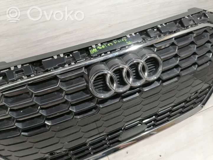 Audi A3 8Y Maskownica / Grill / Atrapa górna chłodnicy 8Y0853651A