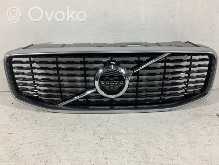 Volvo XC60 Maskownica / Grill / Atrapa górna chłodnicy 