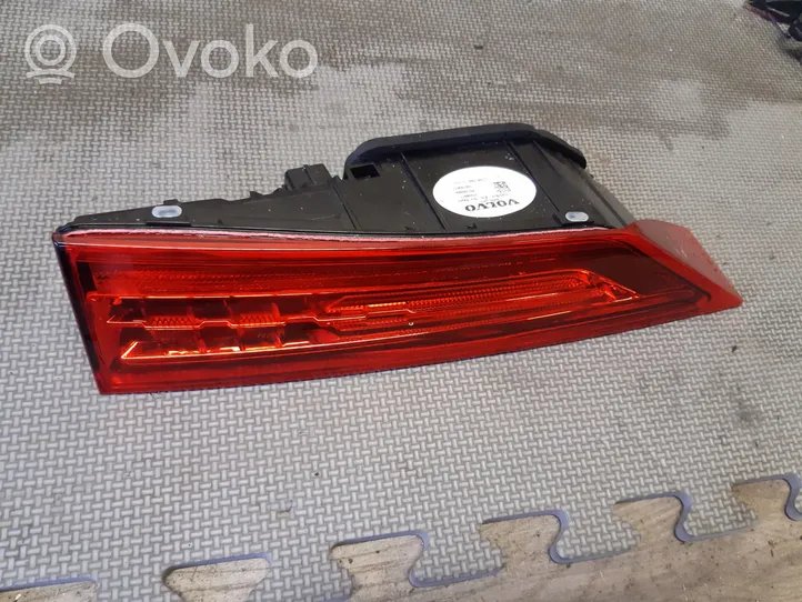 Volvo XC60 Lampy tylnej klapy bagażnika 31656674