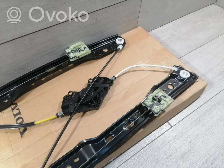 Volvo XC90 Elektryczny podnośnik szyby drzwi przednich 31391494