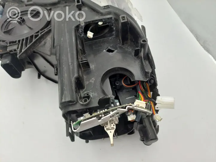 Audi A1 Lampa przednia 8X0941005