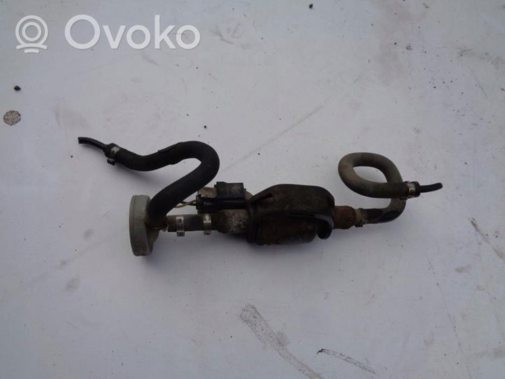 Volkswagen Touareg I Webasto auxiliary heater fuel pump 