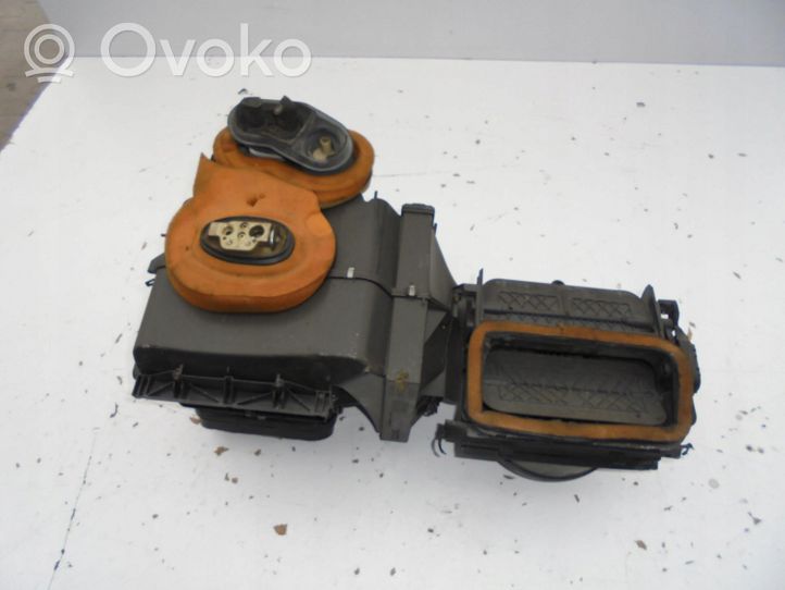 Volkswagen Polo IV 9N3 Interior heater climate box assembly 