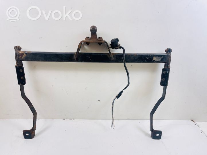 Opel Vivaro Tow bar set 511602586R