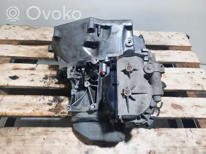 Peugeot 208 Automatic gearbox 9682563580