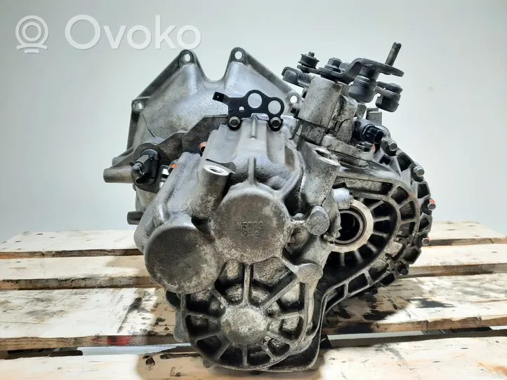 Hyundai Santa Fe Manual 5 speed gearbox S606JD