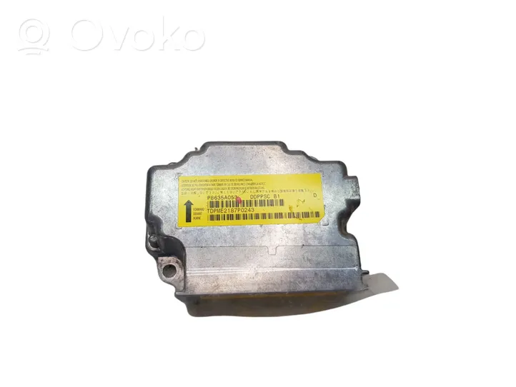 Mitsubishi Outlander Oro pagalvių valdymo blokas P8635A053