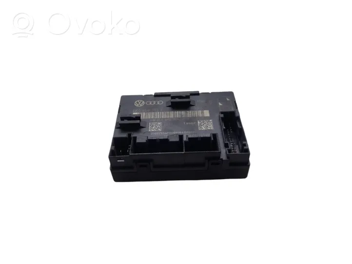 Audi A4 S4 B6 8E 8H Oven ohjainlaite/moduuli 8K0959793C