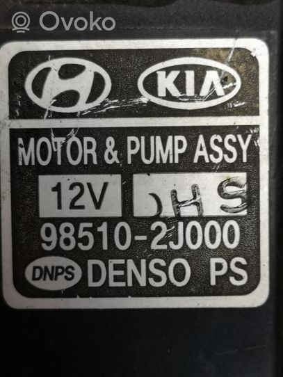 Hyundai i20 (PB PBT) Bomba del líquido limpiaparabrisas luna delantera 985102J000