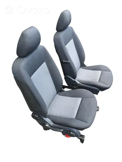 Mercedes-Benz A W169 Juego del asiento A1698700110