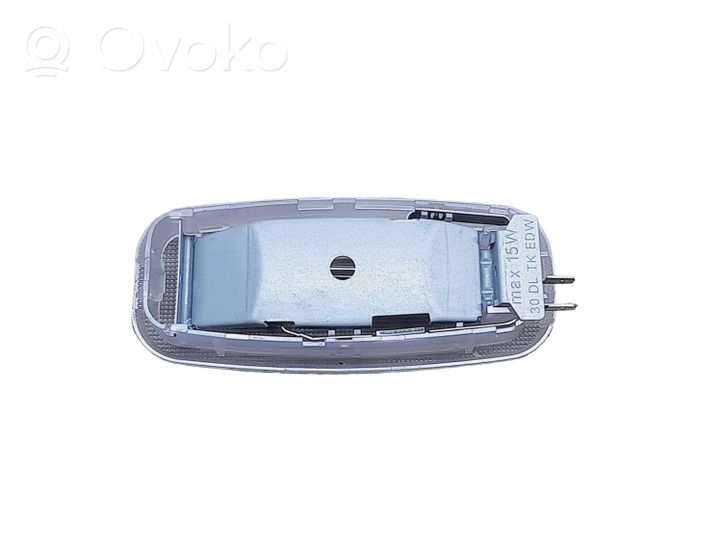 Mercedes-Benz A W169 Lampka podsufitki tylna A2028200401