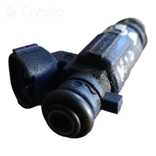 KIA Venga Fuel injector 353102B000