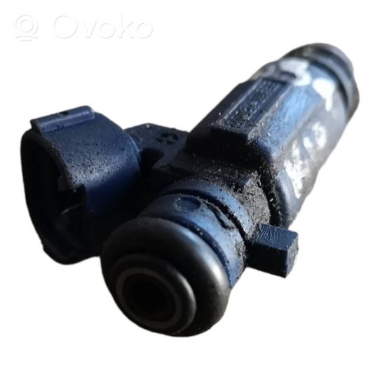 KIA Venga Fuel injector 353102B000