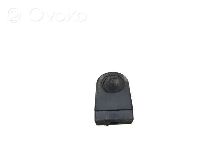 Citroen Berlingo Fixation de radiateur 9628677880