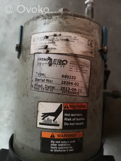 Ford Transit Compresor/bomba de la suspensión neumática 2839402