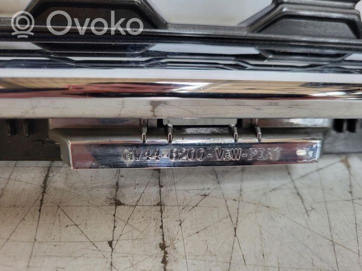 Ford Kuga II Grille calandre supérieure de pare-chocs avant GV448200V