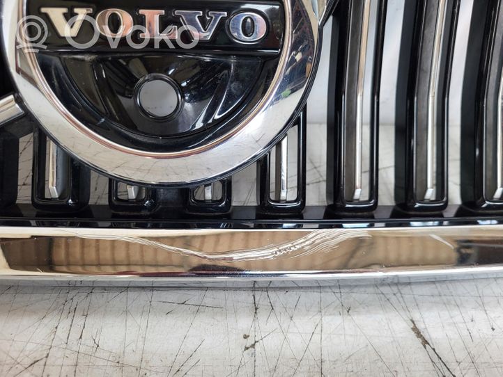 Volvo V60 Grille calandre supérieure de pare-chocs avant 
