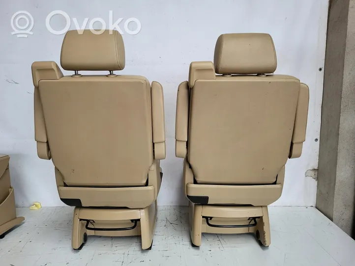 Volkswagen Multivan T5 Seat set VOLKSWAGEN