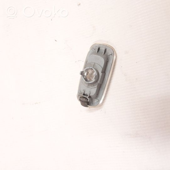 Audi A6 S6 C6 4F Front fender indicator light 8E0949127