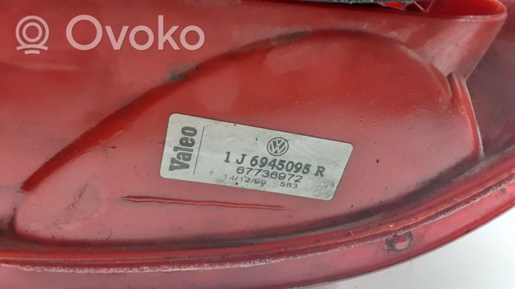 Volkswagen Golf V Set di luci posteriori 1J6945095R