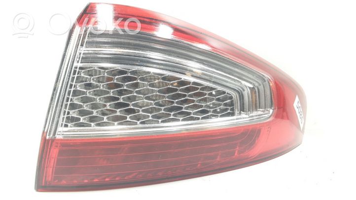 Ford Mondeo MK IV Lampy tylne / Komplet BS7113404CE