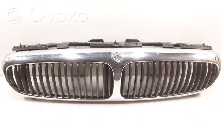 Jaguar X-Type Grille calandre supérieure de pare-chocs avant 2738PO