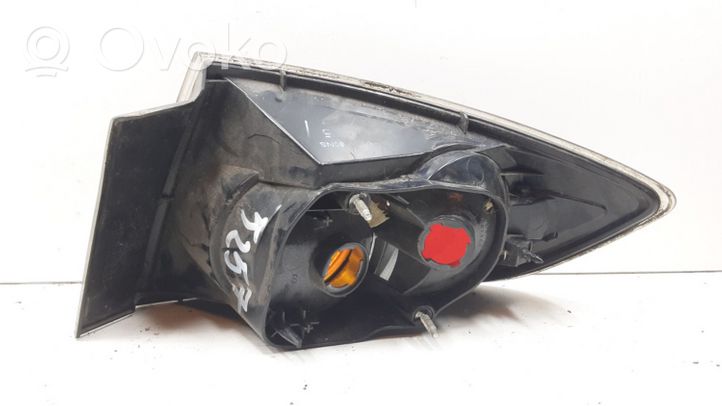 Mazda 3 I Lampa tylna E110638