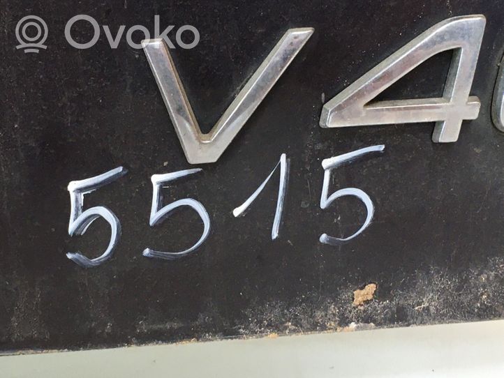 Volvo S40, V40 Задняя крышка (багажника) E243R001167