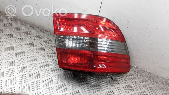 Mercedes-Benz B W245 Задний фонарь в кузове A1698200377