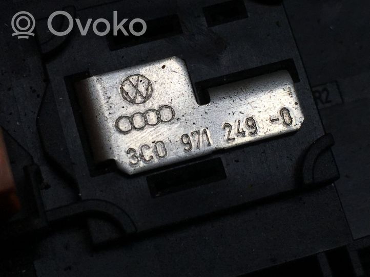 Volkswagen Golf Plus Skrzynka bezpieczników / Komplet 3C09712490