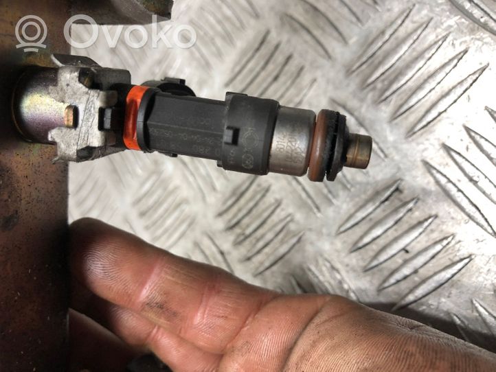 Nissan Micra Fuel injectors set 0280158013