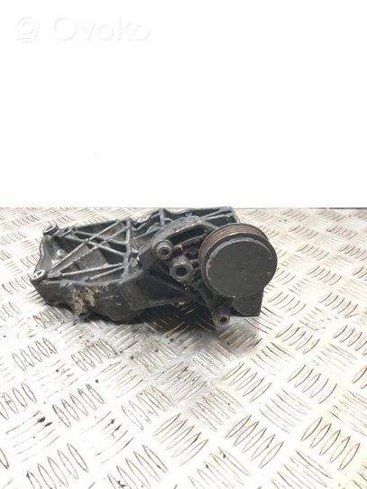 Audi A4 S4 B6 8E 8H Support de compresseur de clim 038260885C