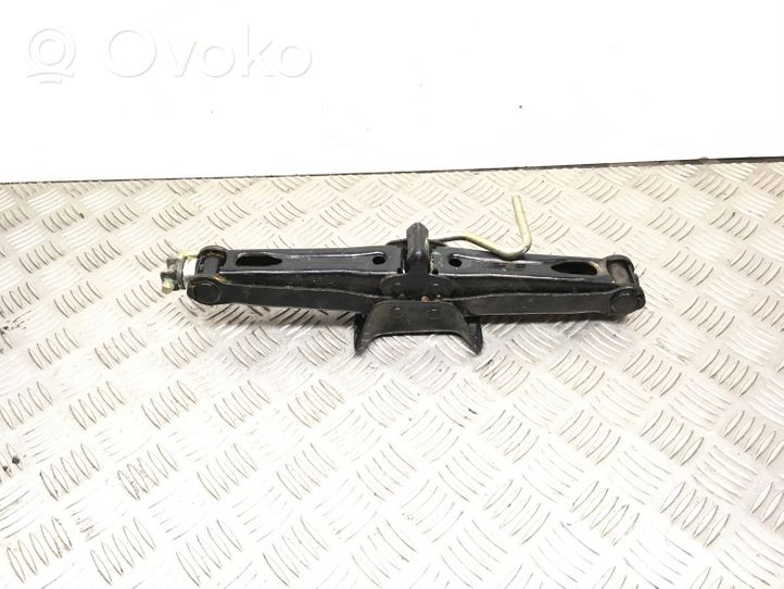 Ford Focus Домкрат (данкрат) 8200214064A
