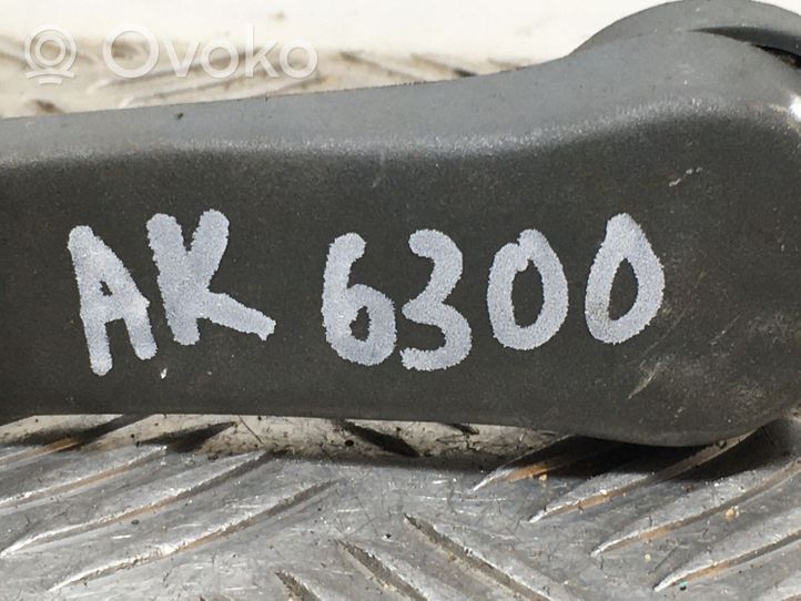 Skoda Fabia Mk1 (6Y) Korbka szyby drzwi tylnych 1H0837581D
