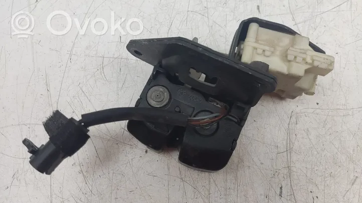 Alfa Romeo GT Tailgate lock latch LQ63905P