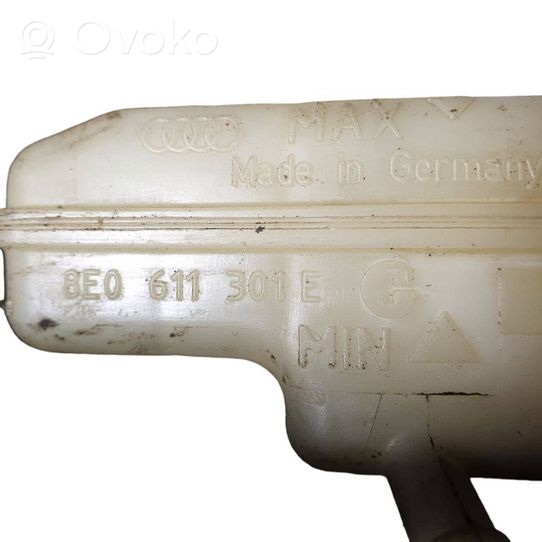 Audi A4 S4 B5 8D Serbatoio di compensazione del liquido del freno 8E0611301E