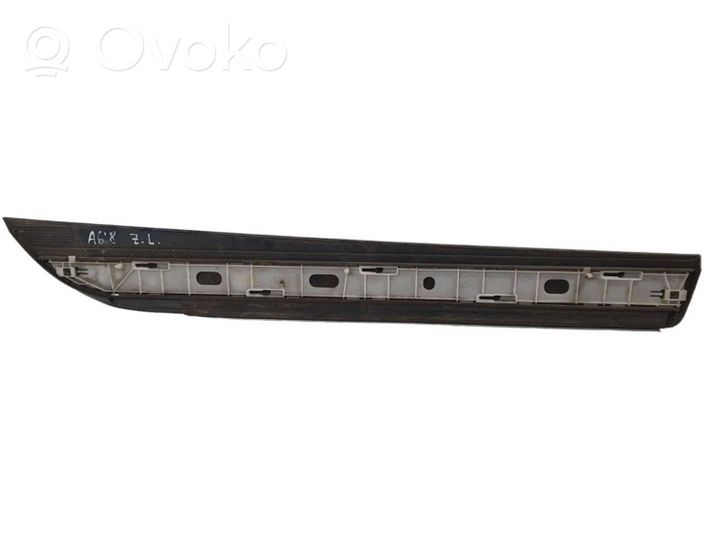 Audi A6 S6 C6 4F Takaoven lista (muoto) 4F0853969