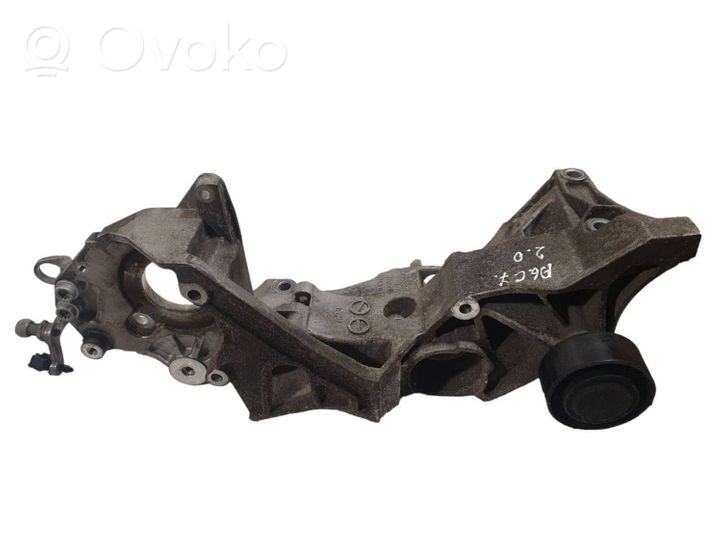 Audi A6 S6 C7 4G Staffa di montaggio del compressore dell’A/C 03L903143R