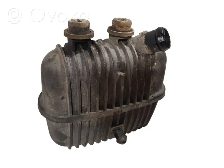 Audi A4 S4 B7 8E 8H Vacuum air tank 8E0129955